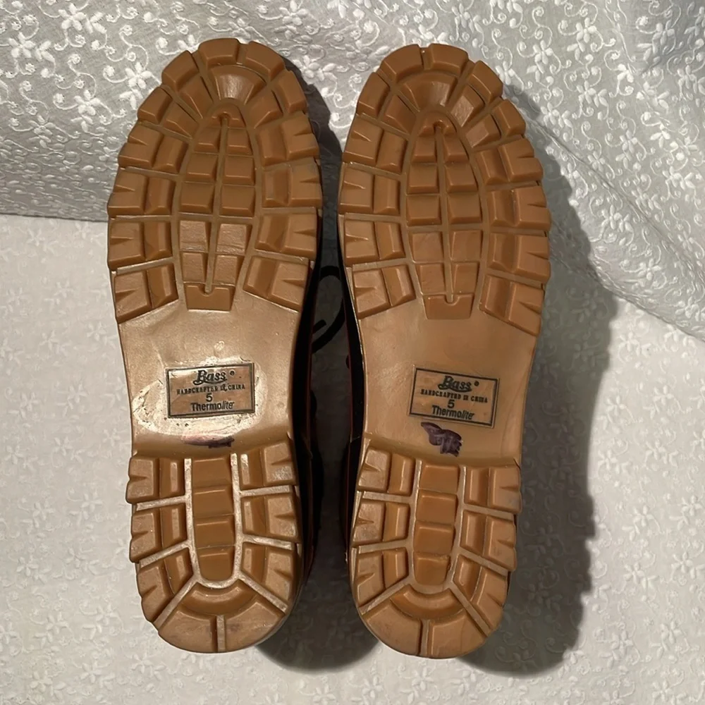 BASS Women’s Waterproof Duck Boots size 5 Thermolite